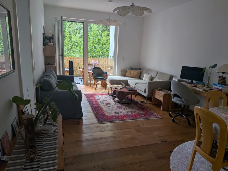 Moderne 2-Zimmer-Wohnung an der Hasenheide, mit Fußbodenheizung, Balkon & Parkblick — photo 1